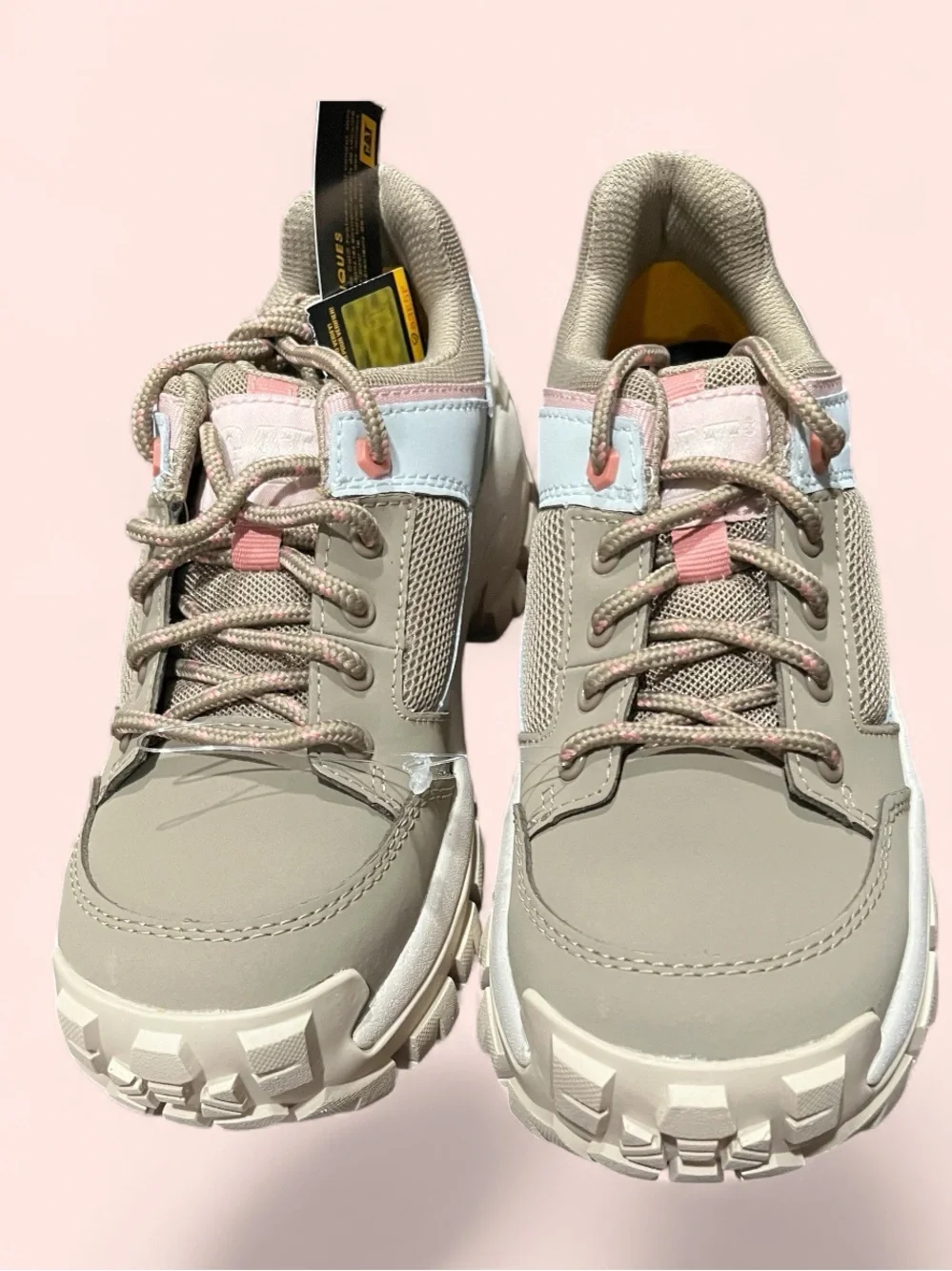 CAT NWT Caterpillar Sport Beige and Subtle Pink Women's Sneakers. SIZE 8. W